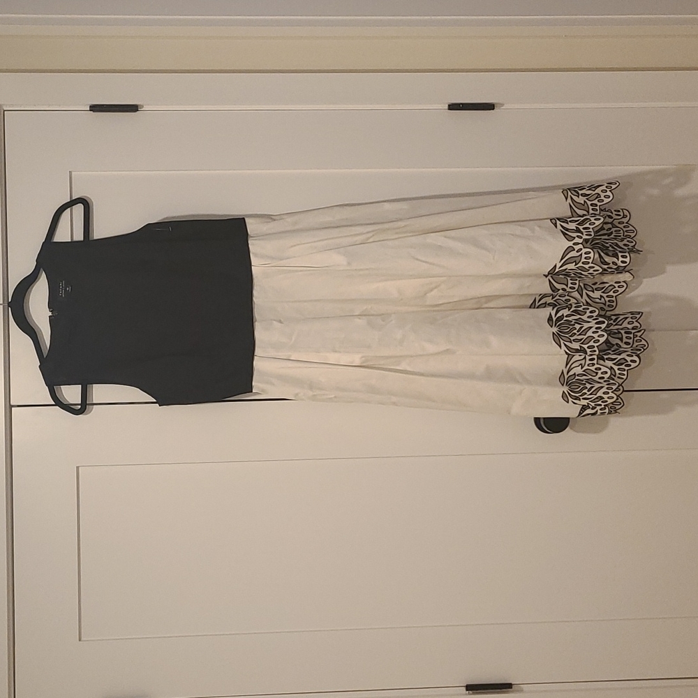 Tahari Black and white high low sleeveless dress